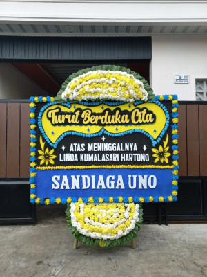 Papan Bunga Duka di Danowudu